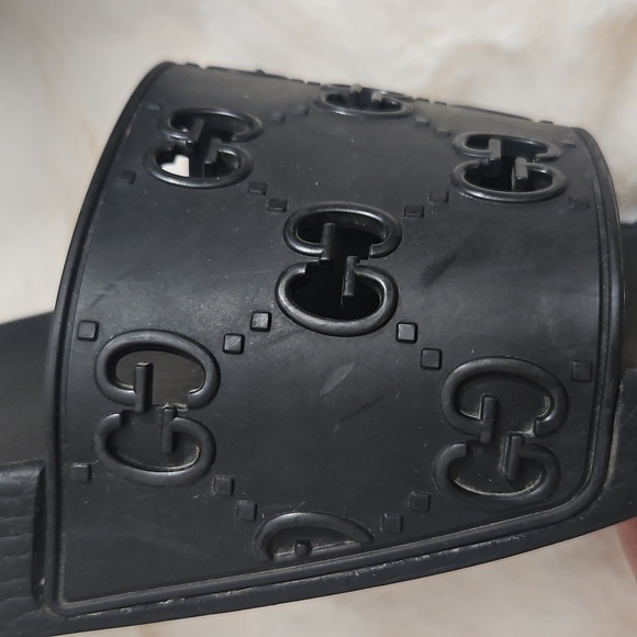 Gucci GG Perforated Rubber Slides Black Size 13 Authenticated - Picture 9 of 16